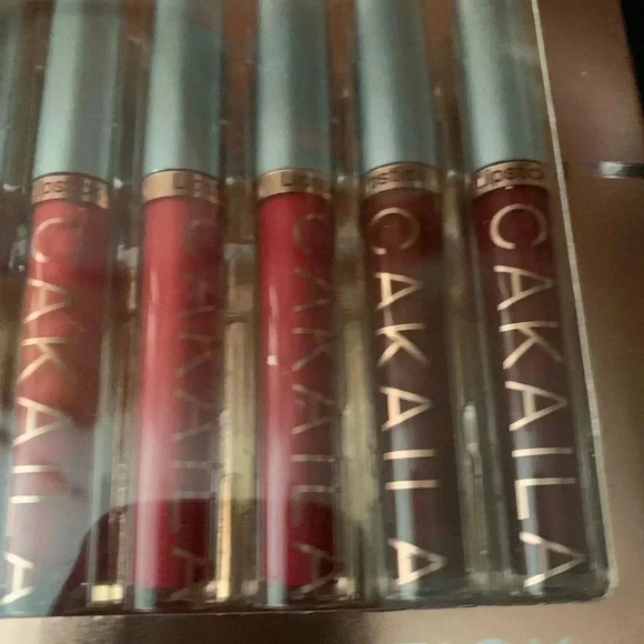 💙Host Pick💙 6 piece Set Of Different Shades of Lipgloss - Picture 3 of 8